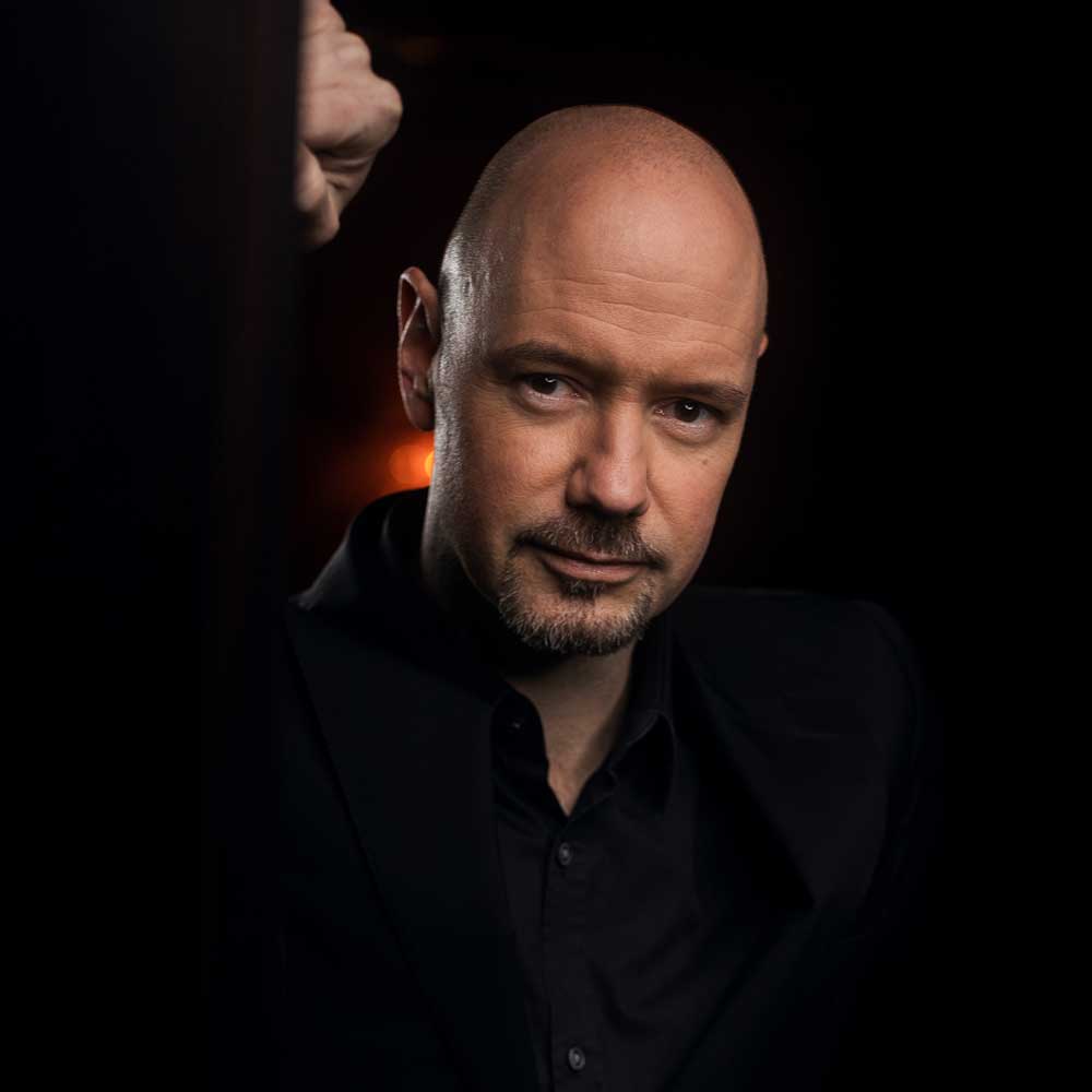 Mentalist & Entertainer Harry Lucas sorgt mit hochwertiger Unterhaltung für Begeisterung auf Firmenfeiern & Firmenevents in Wien, Österreich und ganz Europa. Foto Harald Schwack